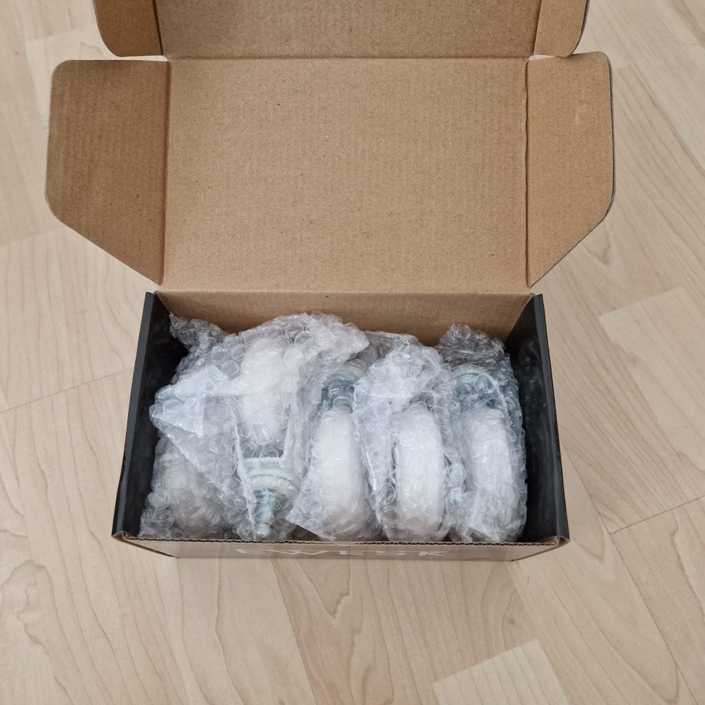 Office chair casters unboxing
