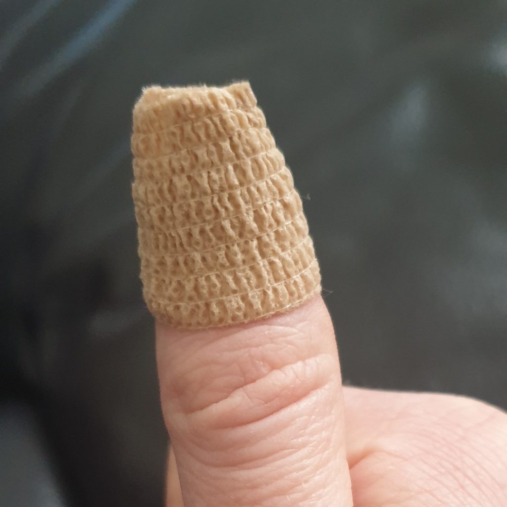 Finger plasters in the test