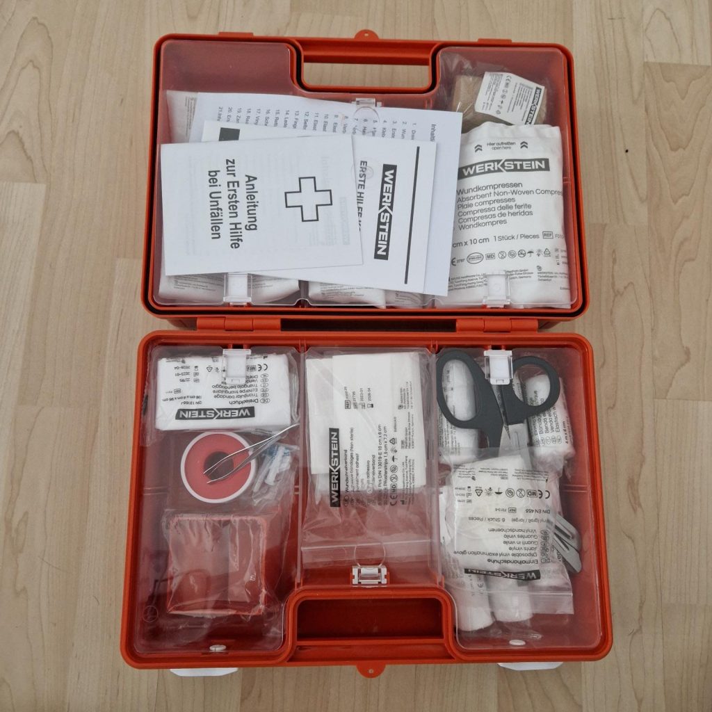Erste Hilfe Koffer (ÖNORM Typ 1) gefüllt