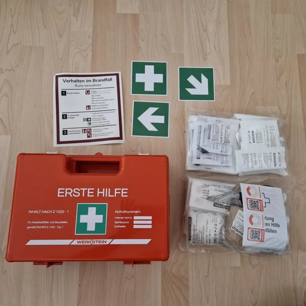 Erste Hilfe Koffer (ÖNORM Typ 1) unboxing