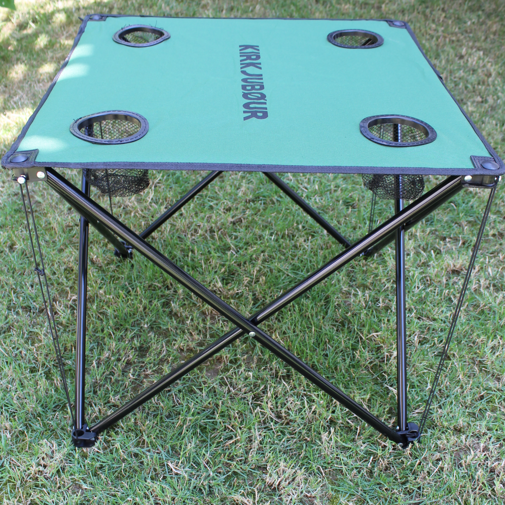 Camping table in the test