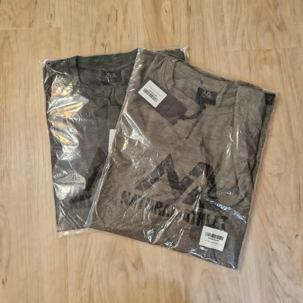 Slim Fit T-Shirt MeliertVerpackung