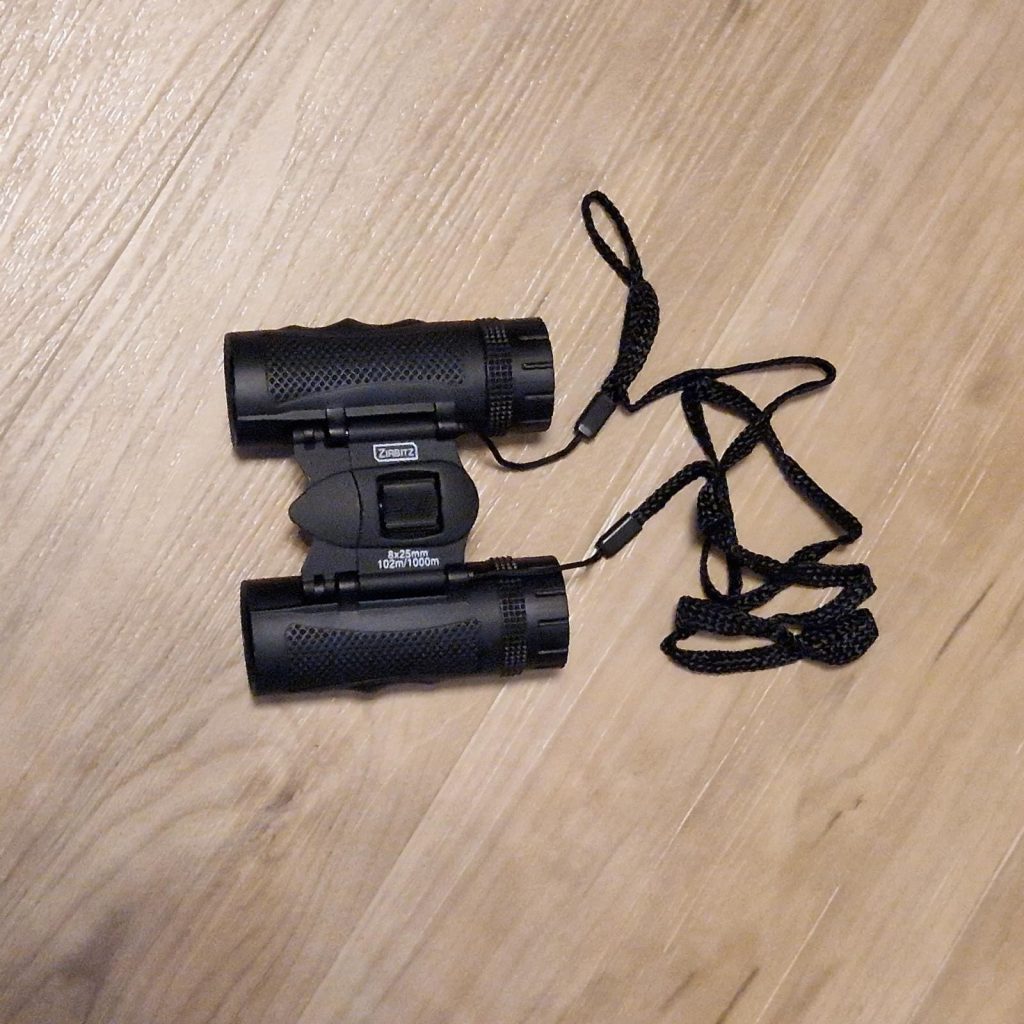 HD-825 binoculars in practical testing