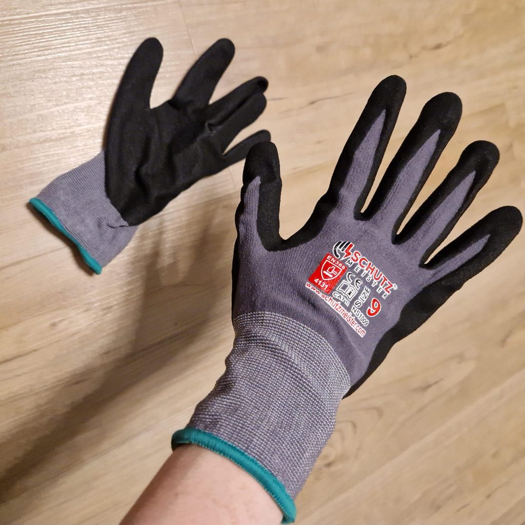 working gloves
in the practical test
